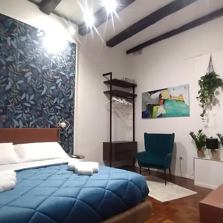 Plebiscito 5* Naples